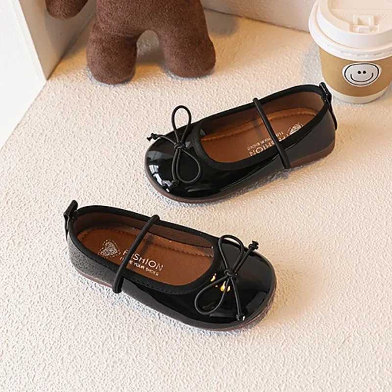 Girls Loafer Shoes Round-toe Versatile Kids Leather Shoe Spring Autumn Bowknot New Childrens Flats for Princess Ballet Fashion X260303