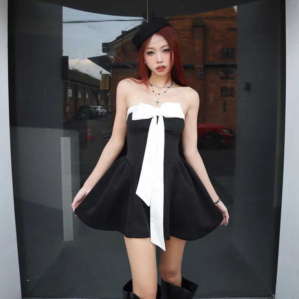SylCue Y2K Sweet Style Mini Dress Woman Contrast Bowknot Decoration Off shoulder Backless Birthday Party Ruched Elegant Bodycon M260304