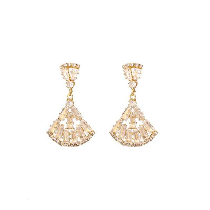 Micro-inlaid Zircon Fan-shaped Personalized With An Elegant Design Versatile Earrings