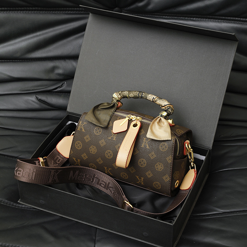 Free shipping designer bags for womens Shoulder bags grey brown Fashionable versatile vintage single shoulder versatile commuting crossbody bag