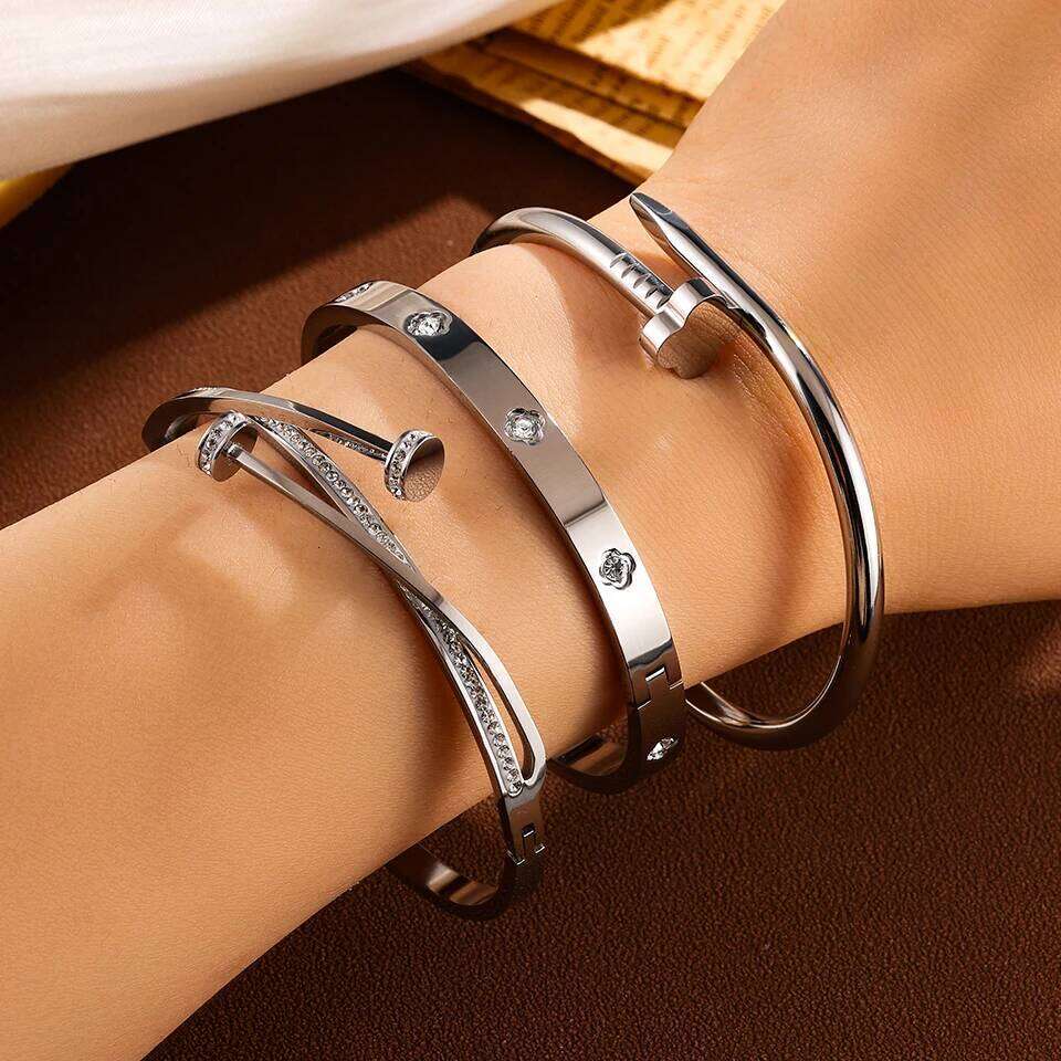 Elegant Nail Stainless Steel Stacked Bracelets Women Luxurious Fashionable Jewelry for Parties Banquets XJ260303