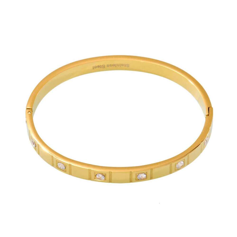 62mm Real Gold PVD Plated Stainless Steel Shining Zircon Bracelet Bangle Tarnish Resistant Texture Personalized Wrist Jewelry XJ260303