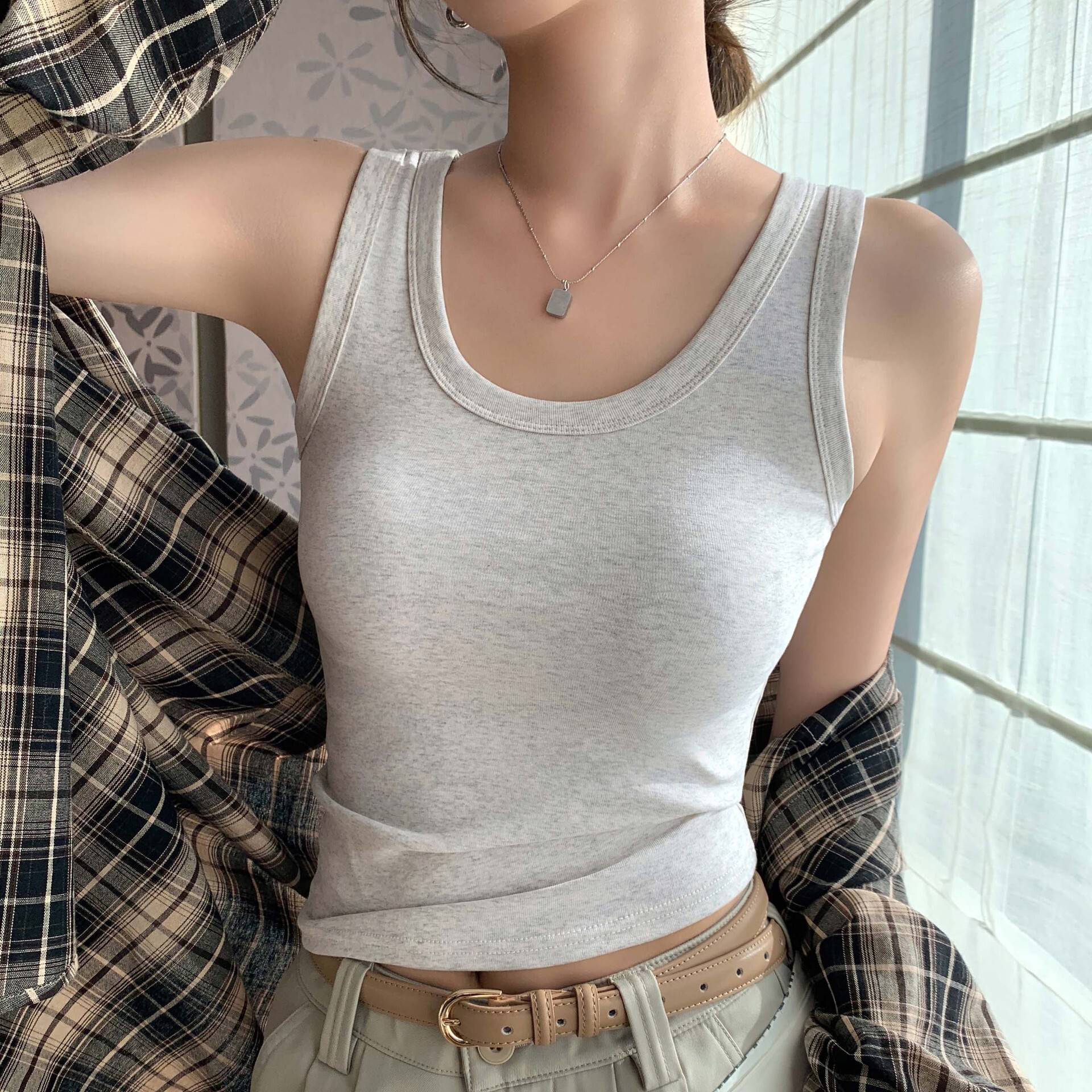 Solid Color U-neck Camisole Polo Shirt For Women Designer Hoodie Spring And Summer Simple And Versatile Designer Shirt Covers Side Breasts Slim Fit Cotton Base Top