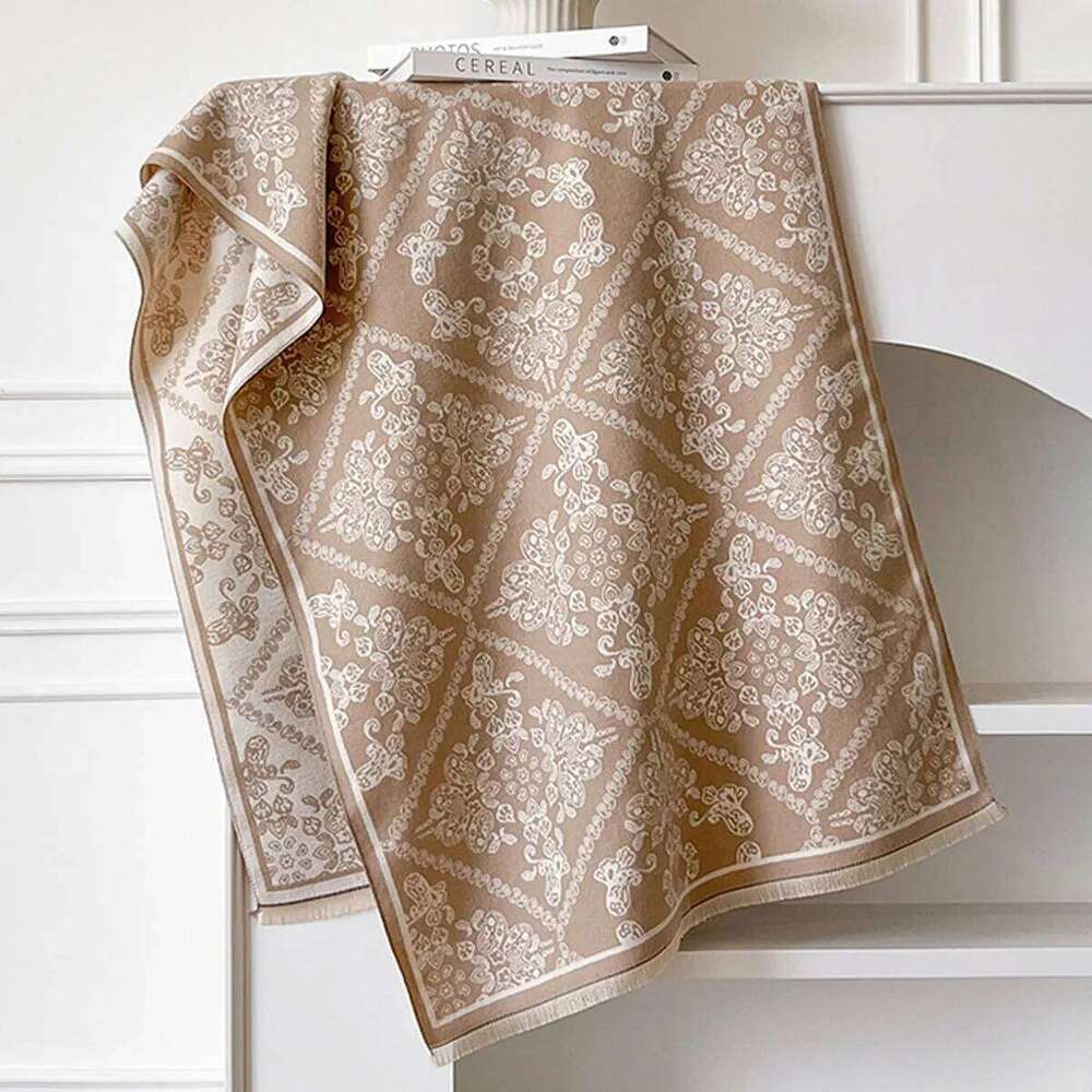 Luxury Brand Two-Sided Ethnic Style Scarf Imitation Cashmere Soft Warm Fringe Pashmina Shawl Winter Coldproof Windproof Blanket XJ260304