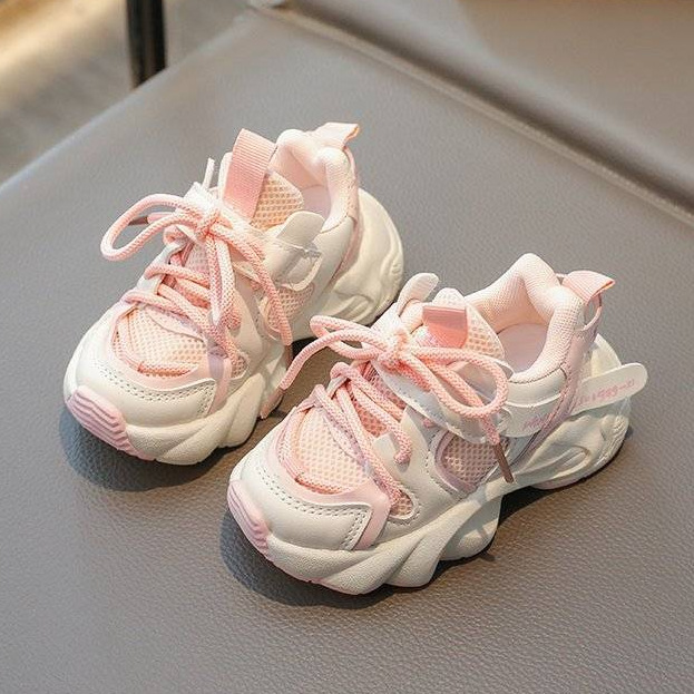 Free shipping children's fashionable sports shoes for boys and girls. Mesh upper with soft sole. Ideal for running and casual wear