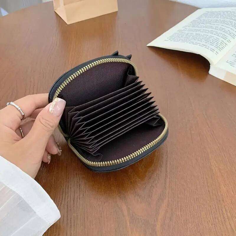 28GD Ergonomic Cartoon Coin Holder PU Card Case With Plenty Of Room For Essential C260304