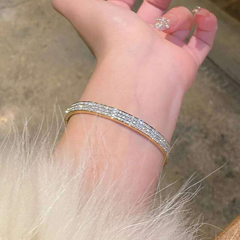 High-end Titanium Steel Non-Fade Golden Female Shiny Zircon Bracelet Light Luxury Half Row Bangle Jewelry gift XJ260303