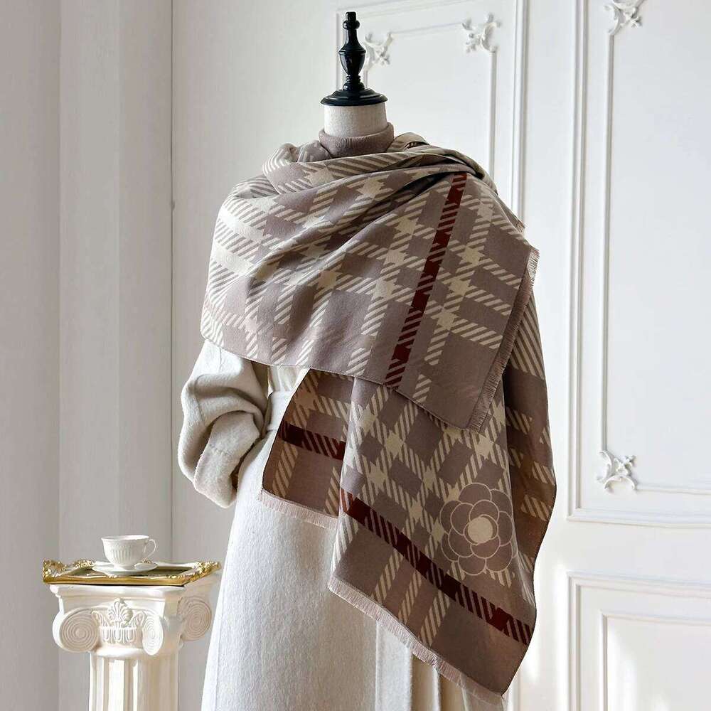 New Luxury Brand Cashmere Camellia Scarf Winter Women Pashmina Shawls Warm Blanket Wraps Female Foulard Bandana Thick Scarves XJ260304