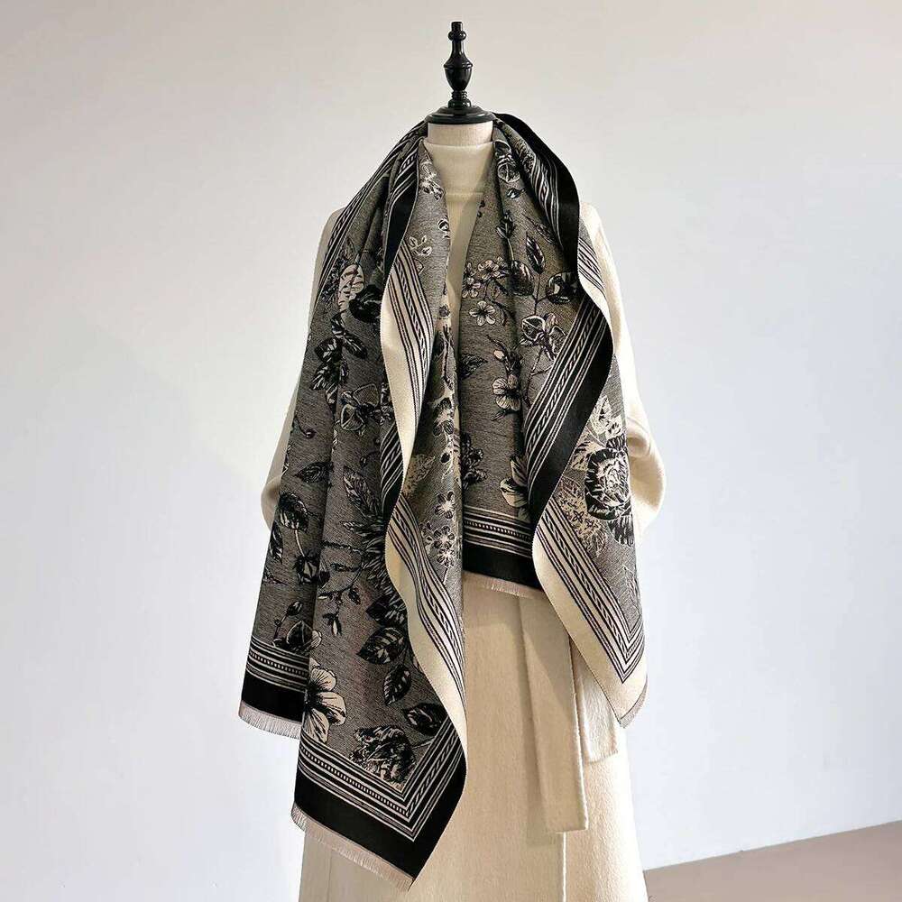 Luxury Autumn and Winter Cashmere Scarf Women New Warm Pashmina Blanket Poncho Scarves Fashion Print Shawl Thick Foulard Bufanda XJ260304