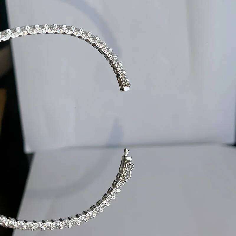 2024New Hot Brand Pure 925 Sterling Silver Women Spikes Round Zircons Wedding Around Rivet Bangle Jewelry XJ260303