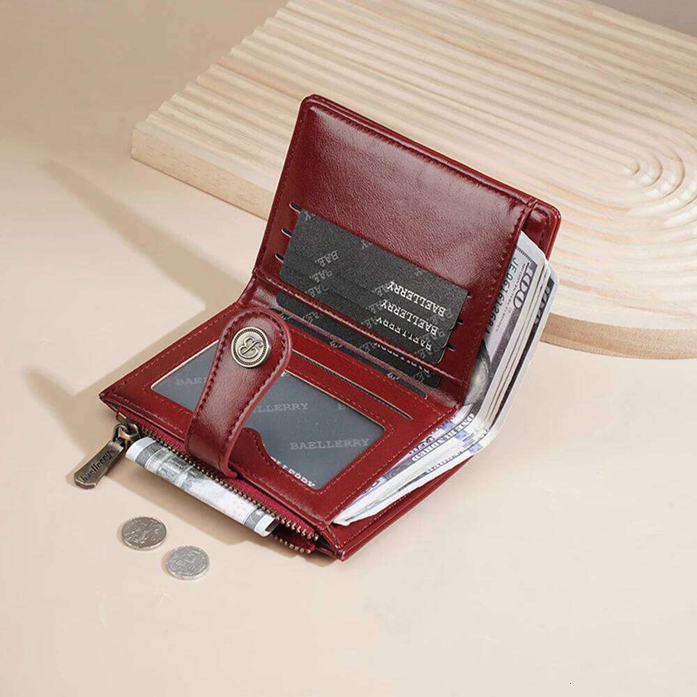 Fashionable Women's Short Wallet with Hollow Pattern, Multiple Card Slots and Pocket, Daily Portable Compact Coin Purse C260304