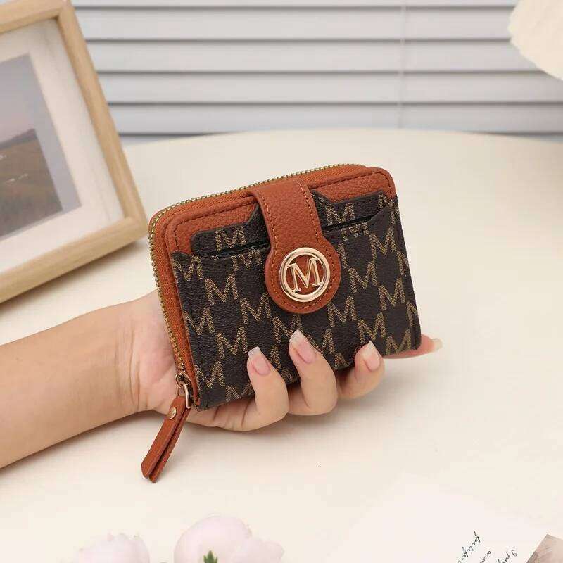 Printed with Letters PU 20% Off Multi-card Position European and American Short Style Wallet C260304