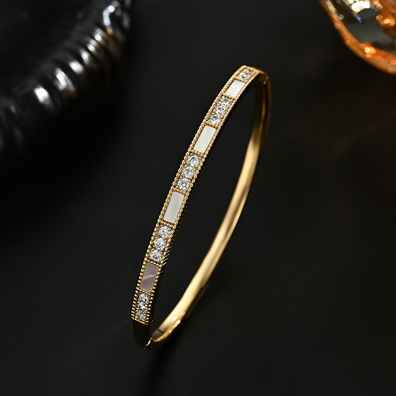 Real gold-plated micro-inlaid zircon luxury hand jewelry for women high-end natural shell geometric bracelet trendy bracelet 240521