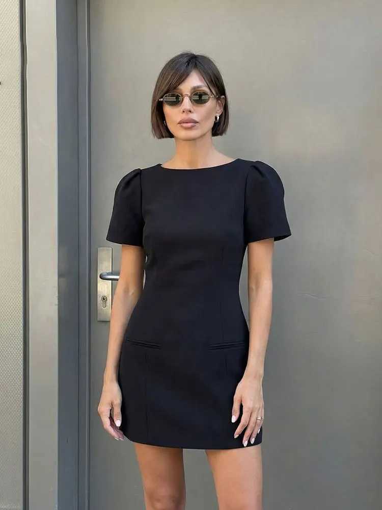 HH Women Vintage Black Short Puff Sleeve Dress Slim A-Line Mini Dress Fashion Summer Casual Basics Office Lady Chic Dresses M260304