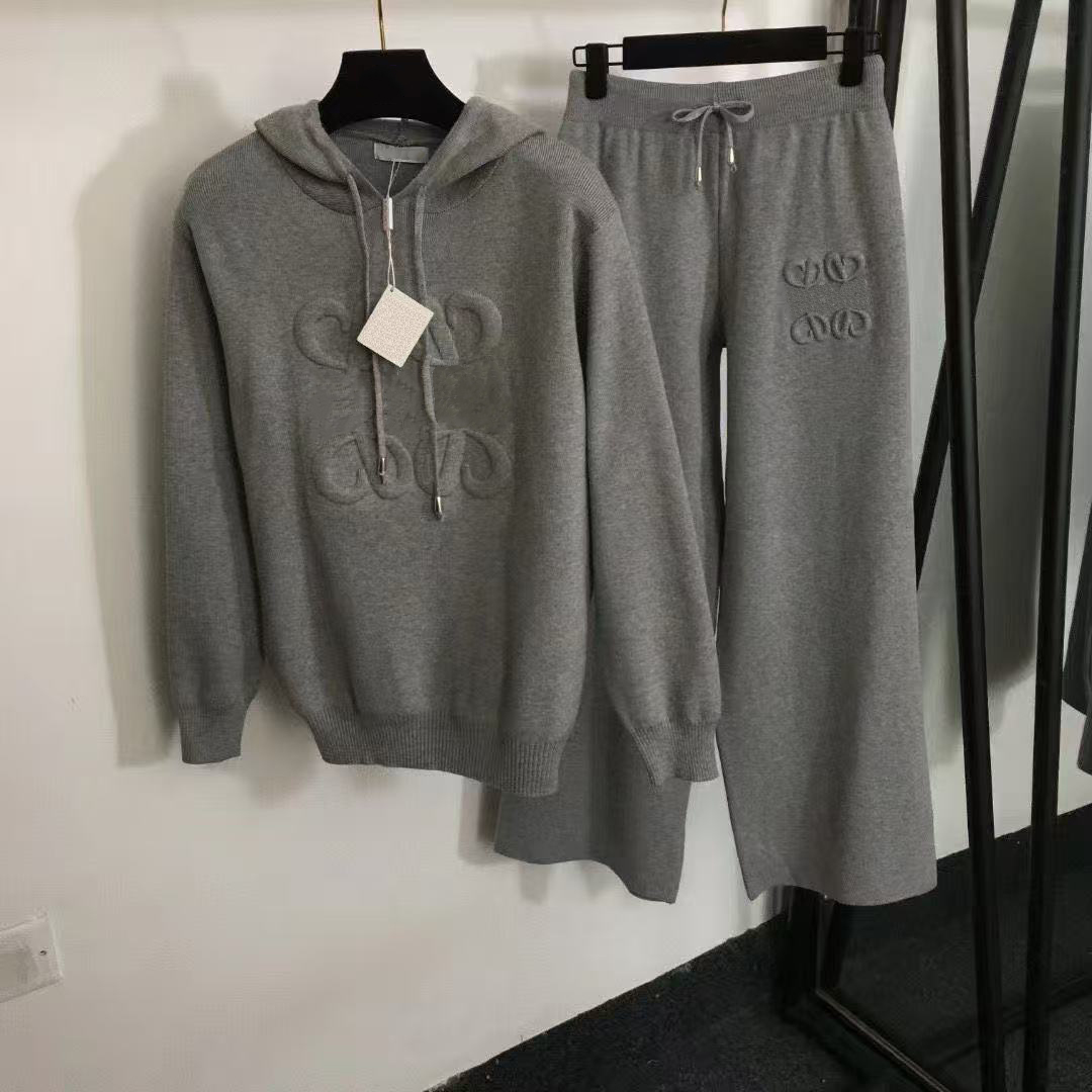 Women's Two Piece Pants Hooded drawstring sweater fashion trend autumn and winter knitted two-piece casual loose suit for men and women.