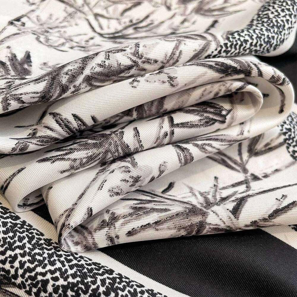 Luxury 90*90cm Square Silk For Women Fashion Neck Shawl Warps Elegant Neckerchief Bandanas Hijab Soft Stain Ladies Scarf XJ260304