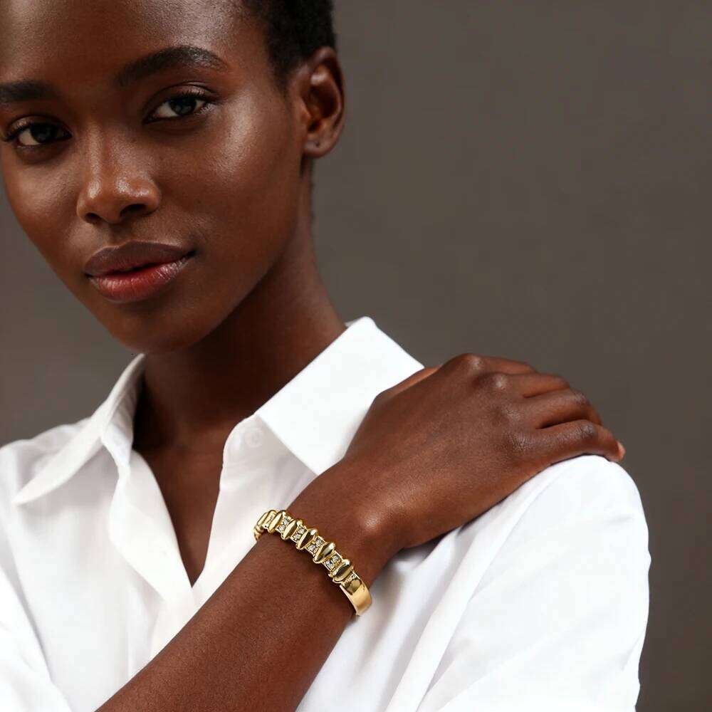 ZHIRUI Stainless Steel Women's Cuff Bracelet, Retro Geometric Inlaid Shiny Zircon Bangle, Exquisite Jewelry Gift XJ260303