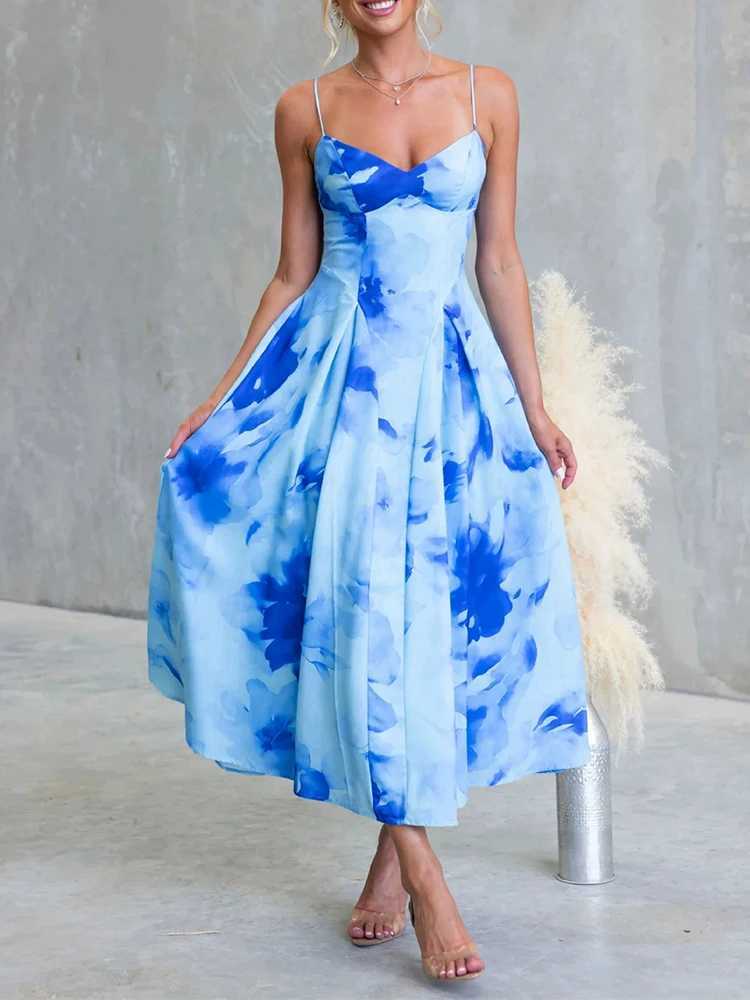 Small fresh sweet and stylish mid lengTH camisole dress wiTH digital and large display for spring new style dress M260304