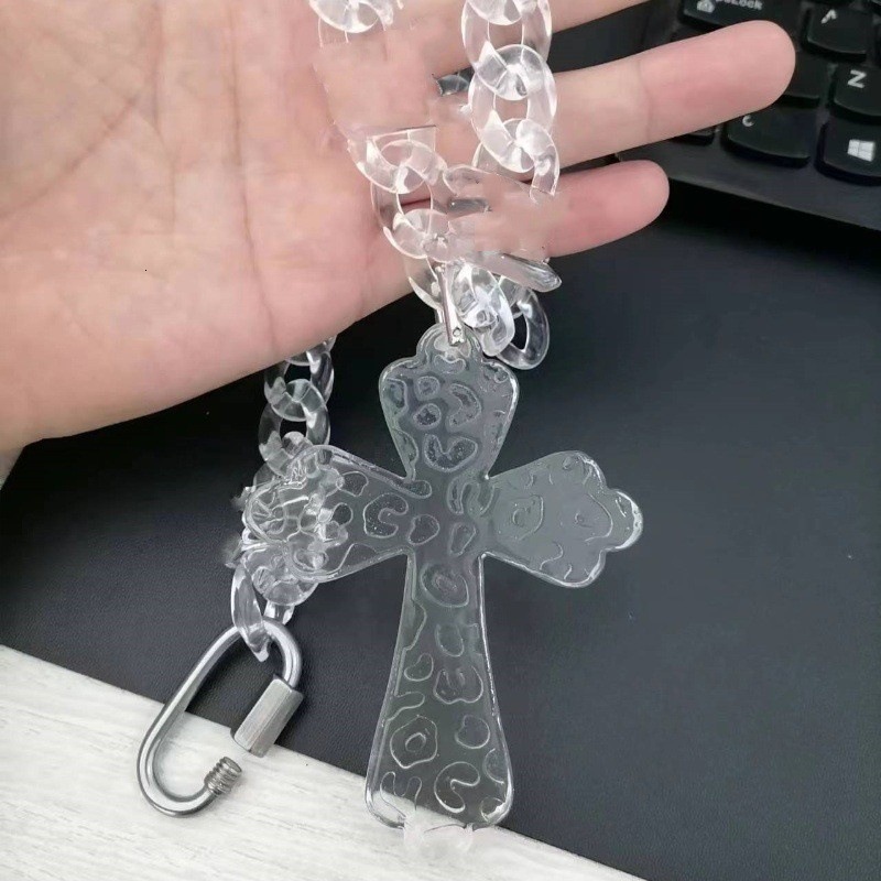 Iridescent Clear Big Jesus Christ Cross Acrylic Pendant Necklace for Women Men HipHop Barbed Wire Chain Necklace Jewelry Gift 251222