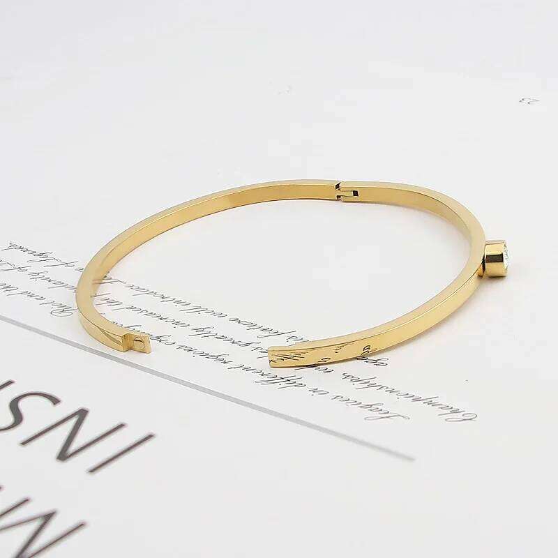 Hot Selling Fashion Glossy Crystal Stainless Steel Bracelet For Women Children Love Gifts And Jewelry Wholesale XJ260303