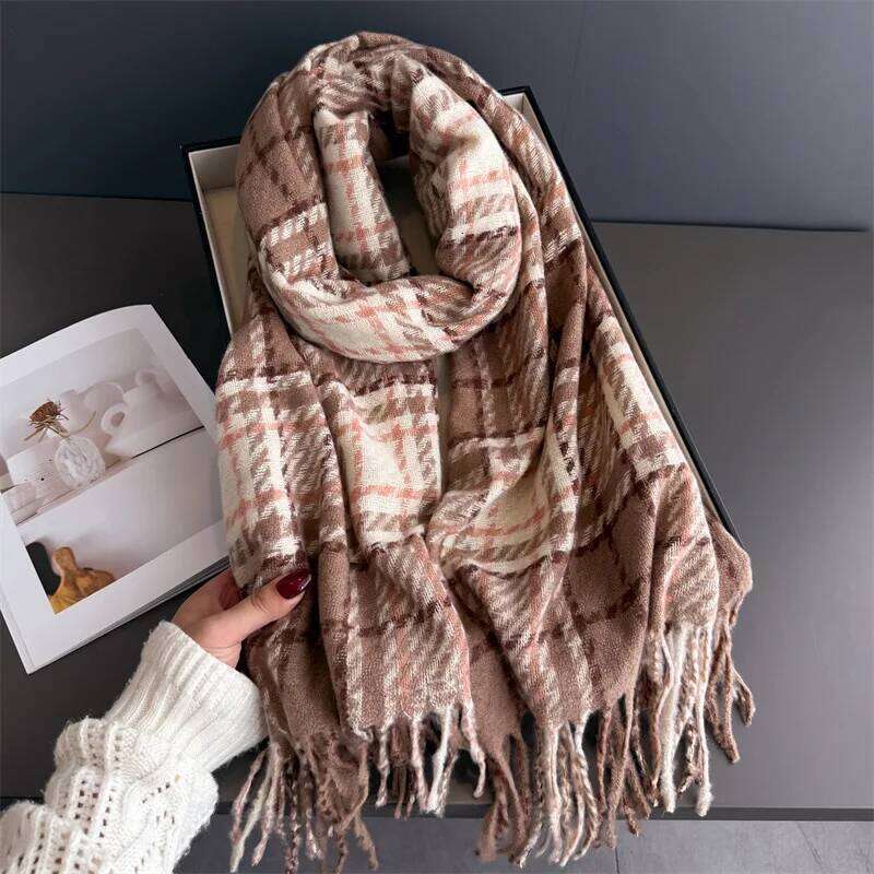 Winter Neck Warmer Scarf For Women Luxury Thickened Tassel Pashmina Shawl Faux Cashmere Warps Autumn Elegant Ladies Blanket XJ260304