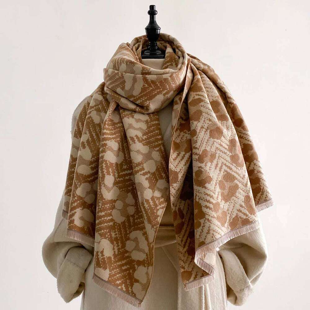 New Luxury Winter Cashmere Retro Leopard Print Scarf Women Warm Pashmina Poncho Scarves Fashion Shawl Thick Foulard Bufanda XJ260304