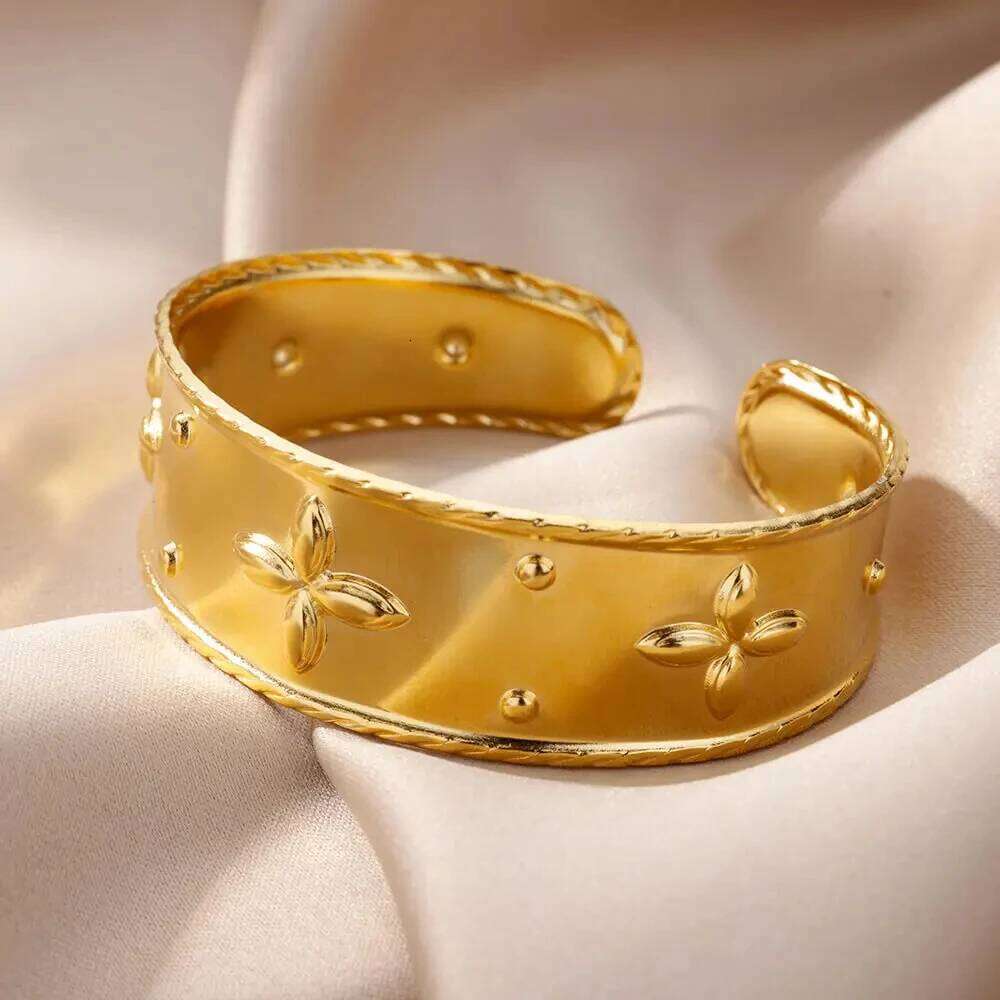 Cross Flower Bangles Bracelet for Women Stainless Steel Gold Plated Luxury Bracelets 2023 Free Shipping Jewelry pulseras mujer XJ260303