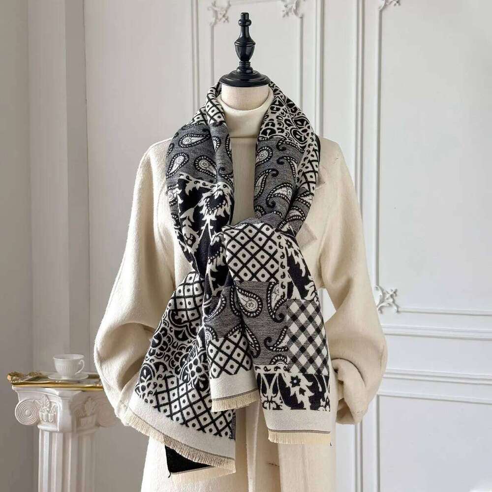 Fashion Brand Paisley Scarf for Women Warmer Winter Pashmina Two-Sided Print Scarves Shawls Female Thick Blanket Wraps Foulard XJ260304