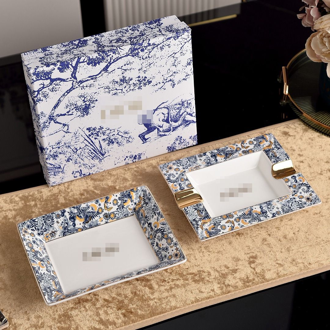 Designer Bone China Jewelry Tray, Elegant Design for Storing Rings and Necklaces, Perfect for Weddings, and Luxury Home Decor Logo