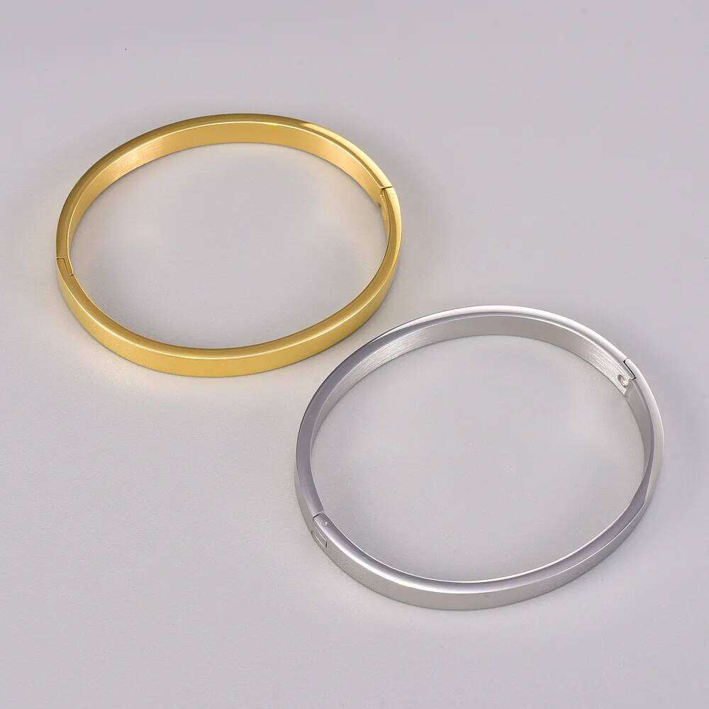 C02 Popular foreign trade item: Simple and fashionable, plain geometric stainless steel, gold smooth bracelet XJ260303