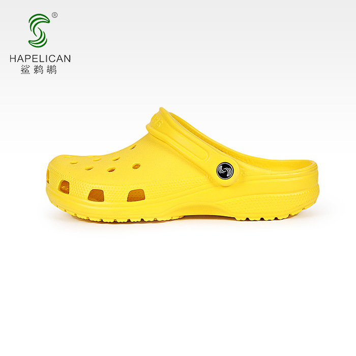 HAPELICAN 2026 summer fashionable casual trend designer flat slippers non slip outdoor classic couple beach shoes for woman and man