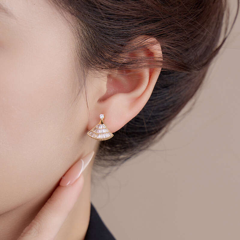Micro-inlaid Zirconium Fashion Fan-shaped Stud For Women Simple And Versatile Earrings