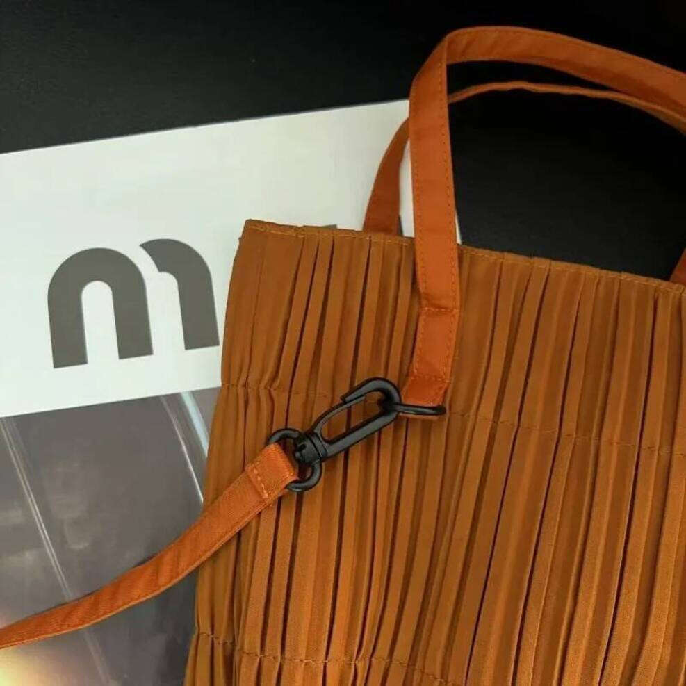 OLOEY Pleated Solid Color Fashion Casual Original Design Creative Large Capacity Handbag 2025 New