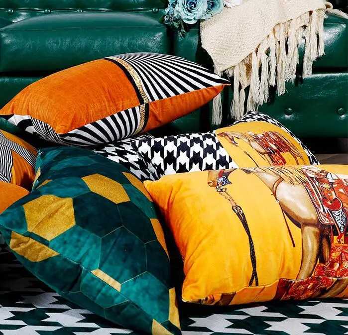Horse Print Velvet Cushion Cover Luxury Houndstooth Design for High-End Home Sofa DecorT260304