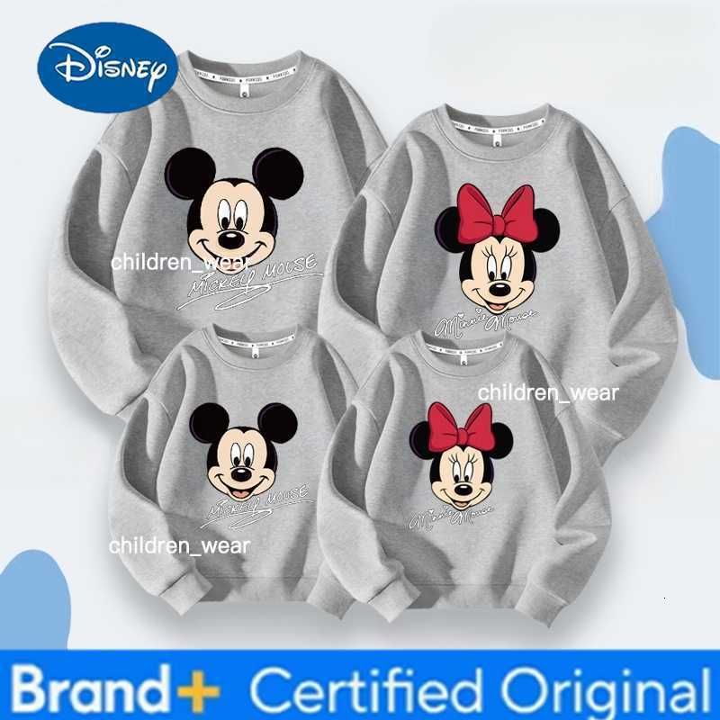 Disney Parent Child Outfit Family of Three Spring and Autumn Hoodie With Cartoon Print New High-end Mother and Child Outfit Autumn H260304