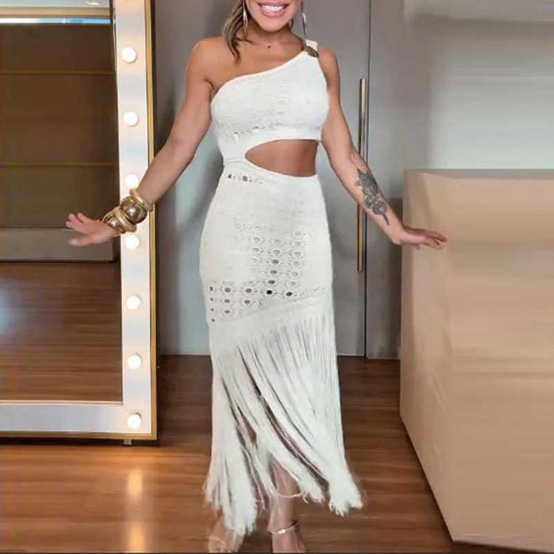 Summer New Sleeveless Irregular Fringe Dress 2026 Casual Hollow Holiday Maxi Dress Fashion Backless Knitted Beach Womens Dress M260304