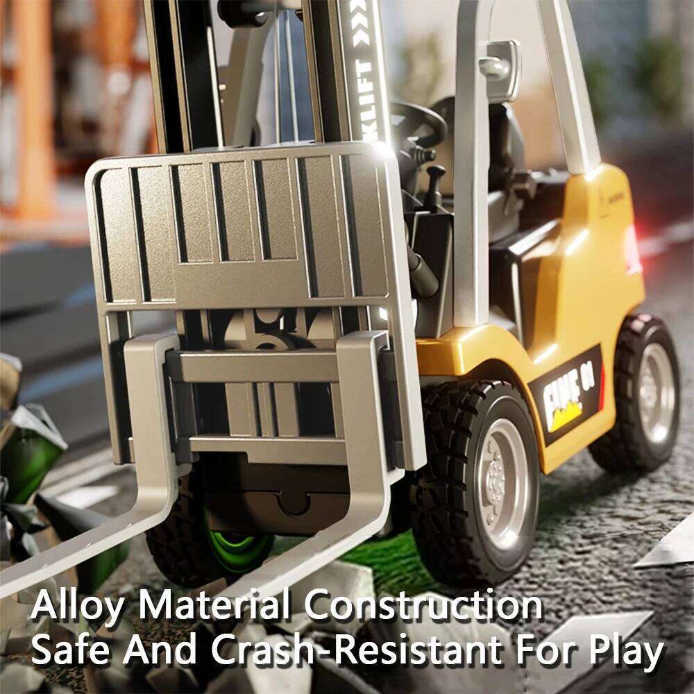 1:64 RC Truck 2.4G Mini Alloy Forklift with Music Construction Engineering Vehicle Desktop Model Toy Kid Christmas Gift Z260303