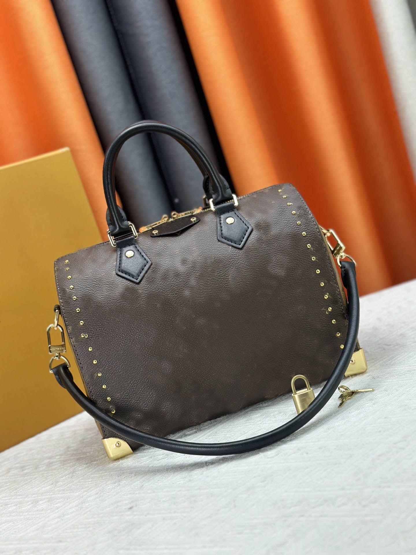 2025 Luxury Designer Design Retro Patterned Pillow, Premium Crossbody Handbag