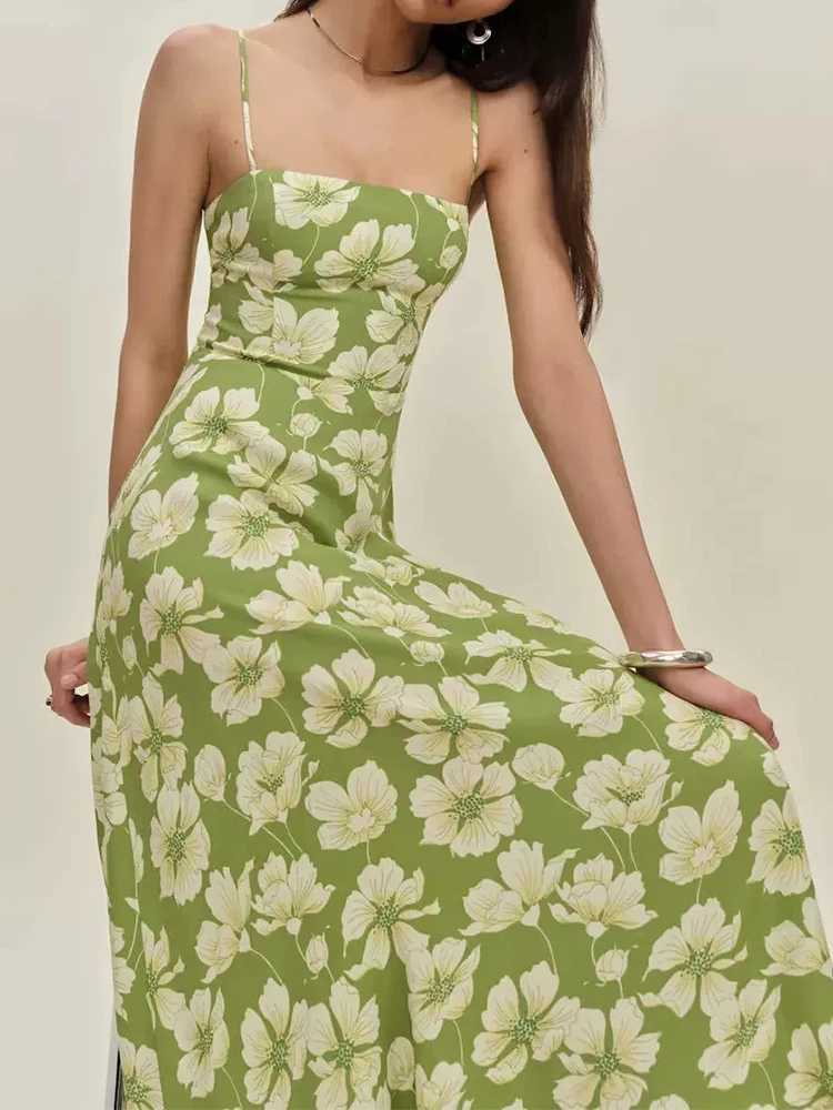 Summer New High Waist Big Hem Pleat Dress Elegant Lady Backless Fit Commute Dress Floral Printed Sleeveless Halter Evening Dress M260304