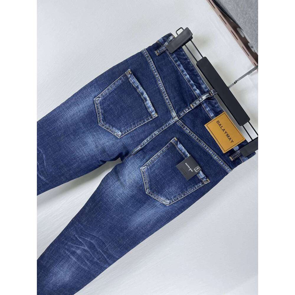 6057 Four Seasons New D2 Jeans Men's Washed Ripped Patch Paint Printed Feet Blue 26Y0304