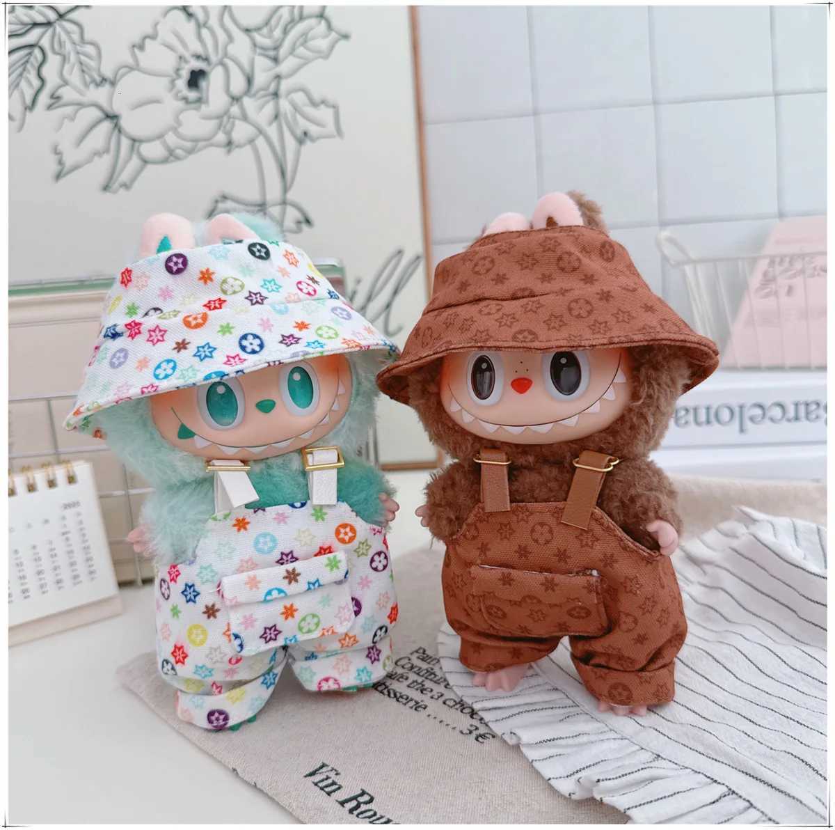 17cm Labubu Luxury Monogram Overalls & Fisherman Hat Set, Trendy Doll Outfit for V1 V2 V3 DIY AccessoriesT260304