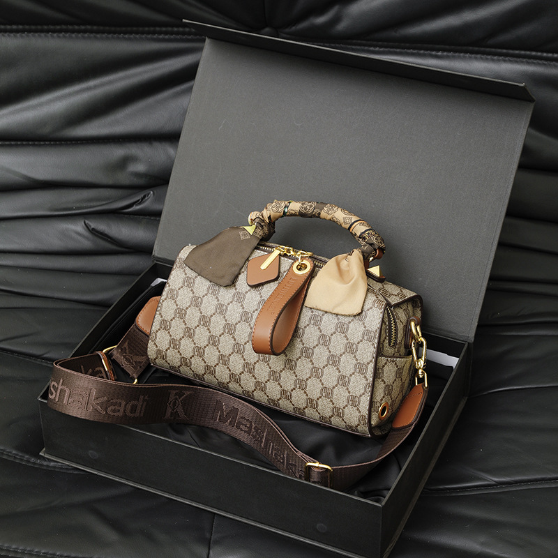 Free shipping designer bags for womens Shoulder bags grey brown Fashionable versatile vintage single shoulder versatile commuting crossbody bag