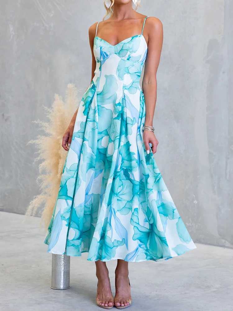 Small fresh sweet and stylish mid lengTH camisole dress wiTH digital and large display for spring new style dress M260304