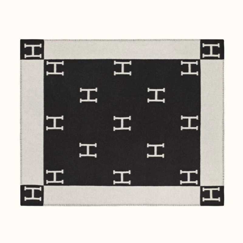 H Letter Cashmere Blend Blanket, Soft Warm for Car, Home Nap, and Air TravelT260304