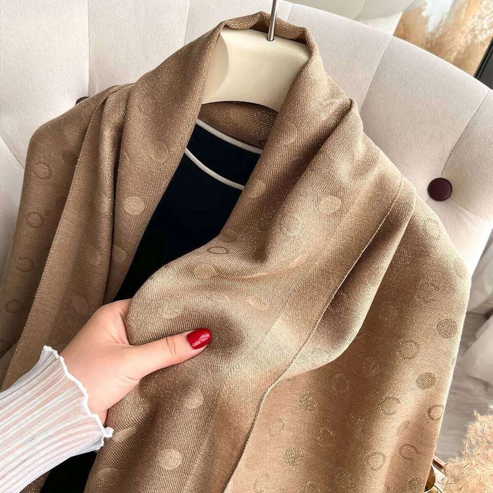 New Spring and Autumn Women Elegance Print Shawl Brand Designer Lady Golden Thread long Scarf Muslim Wrap Headscarf Pashmina XJ260304