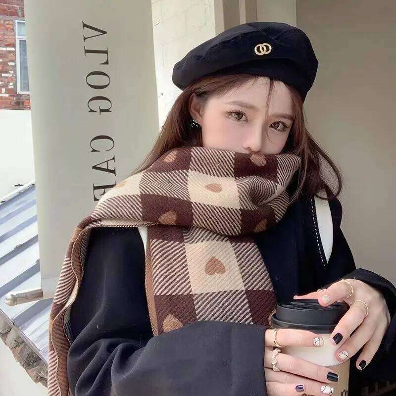 Autumn and New Korean Version Versatile Warm French Retro Cute Winter Multi-style Casual Heart Scarf Fashion Trend XJ260304