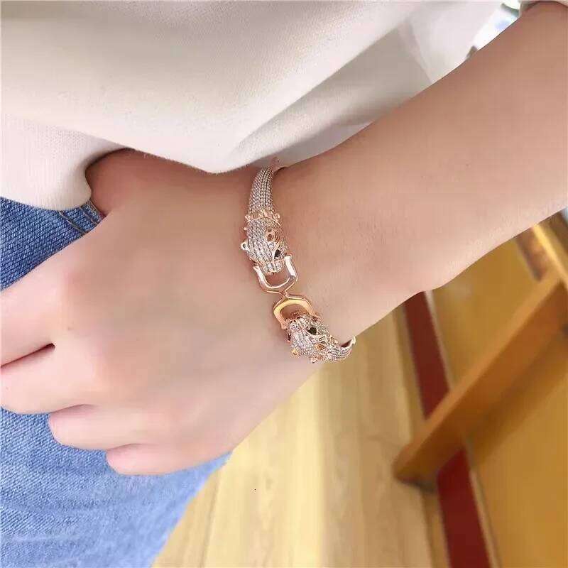 585 Purple Plated 14K Rose Gold Luxury Micro Inlay Crystal Fashion Leopard Head Bracelet for Women Classic Wedding Jewelry XJ260303