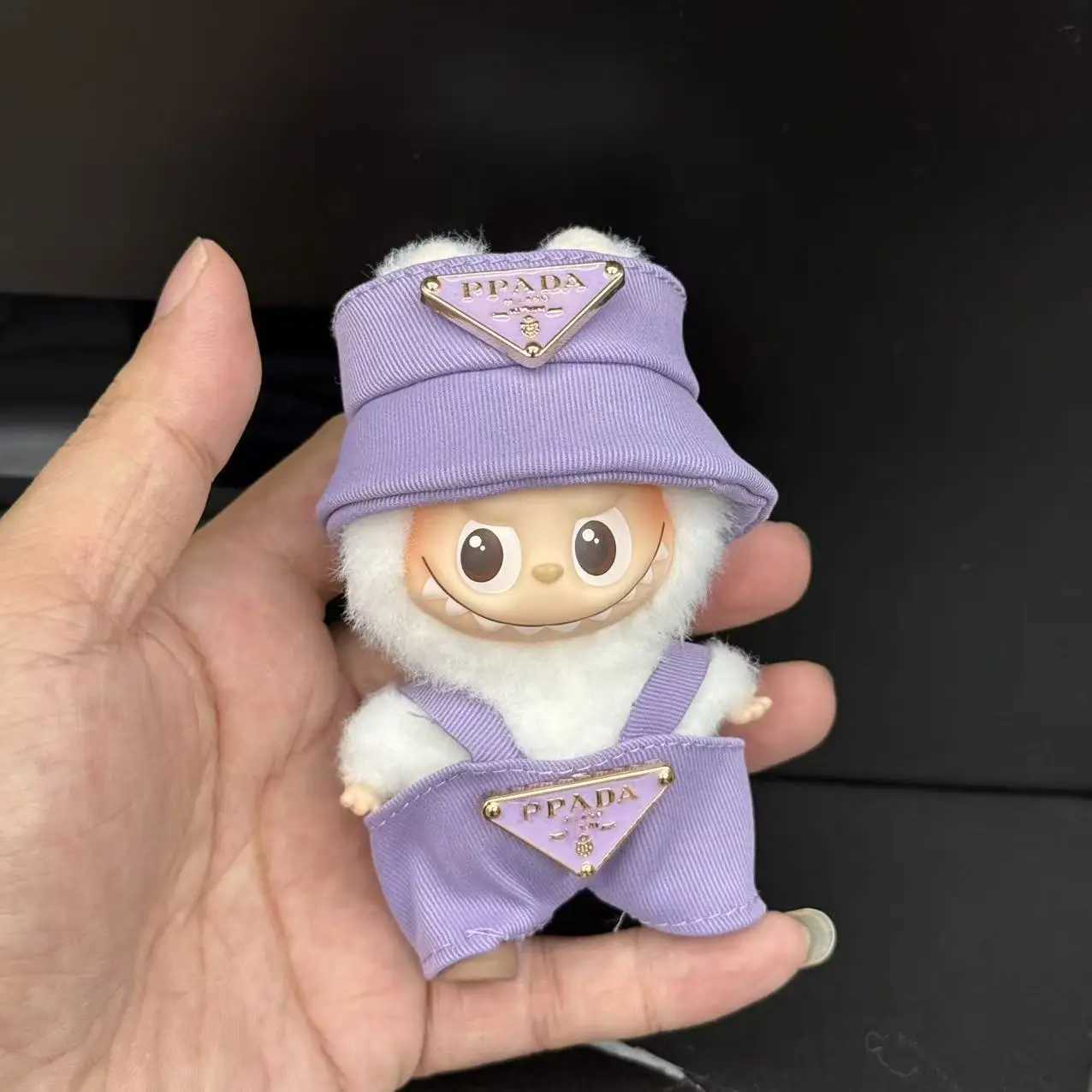 Labubu V4 Mini Doll Fashion Clothes - Luxury Classic Outfit & Hat Set, Gift for CollectorsT260304