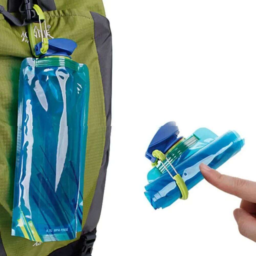 Foldable Reusable Water Bottle - Flexible Soft Flask with Carabiner Clip, Ideal for Travel and Outdoor Sports Hydration Needs S260303