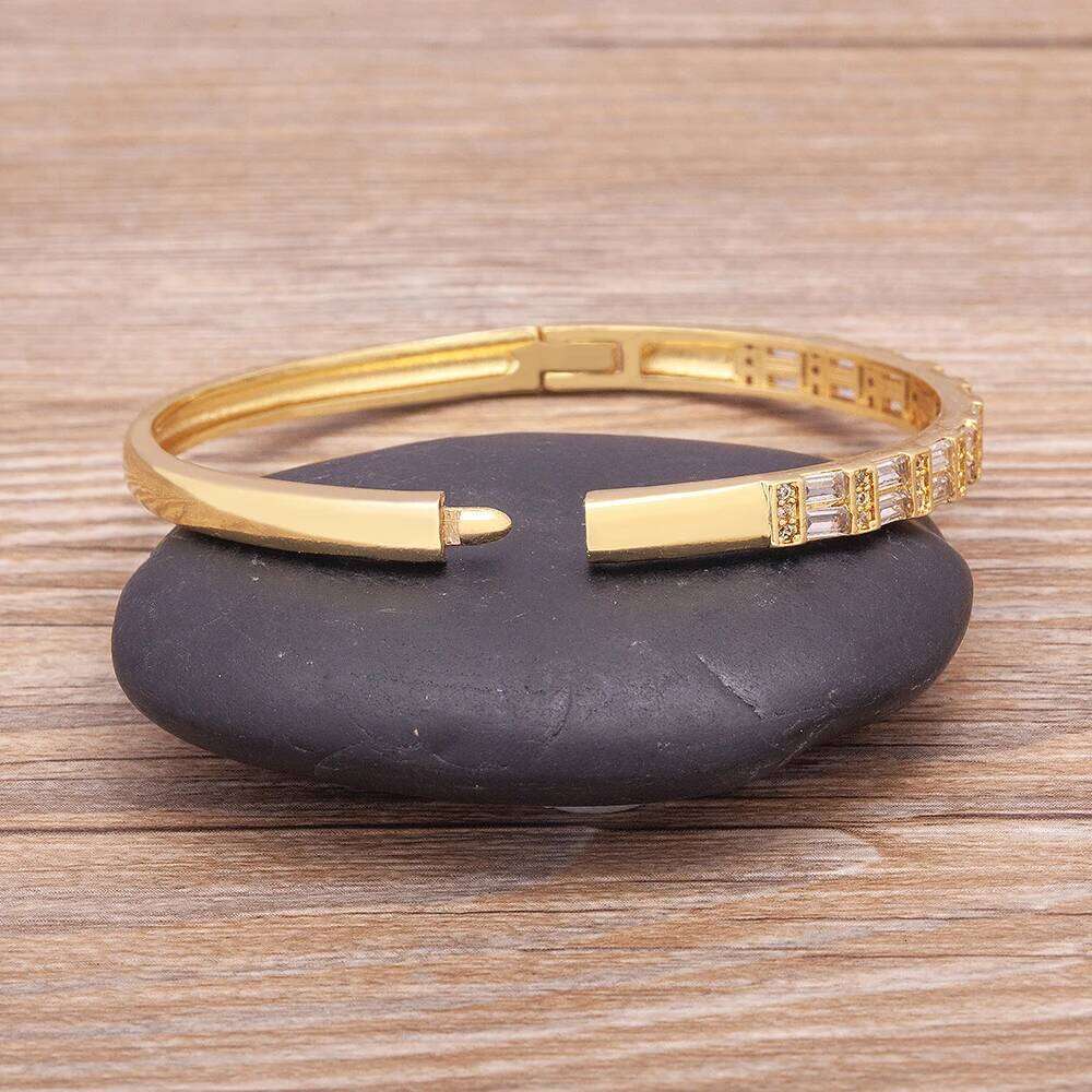 Nidin Fashion Creative Design Shiny Zircon Bangles for Woman Hot Sale Cuff Bracelet Wristband Luxury Brand Jewelry Wedding Gift XJ260303
